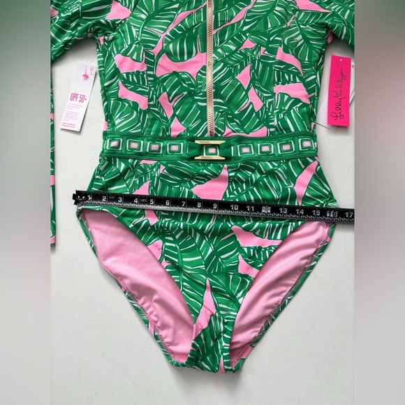 Lilly Pulitzer TORETTA RASHGUARD  CONCH SHELL PINK LETS GO BANANAS ENGINEERED 10 - Picture 6 of 11
